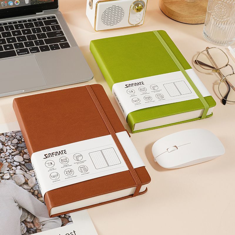 Notebook Dotted A5 - Quaderno A5 a Puntini, Diario con