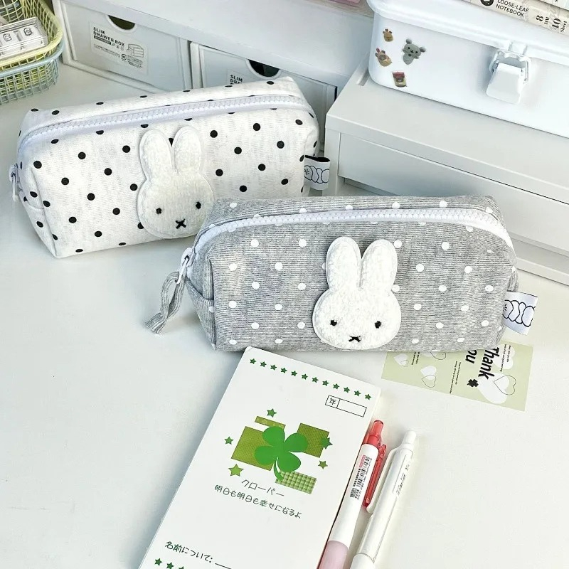 Astuccio portapenne Miffy con  - Pencil Case Large recensione e prezzo