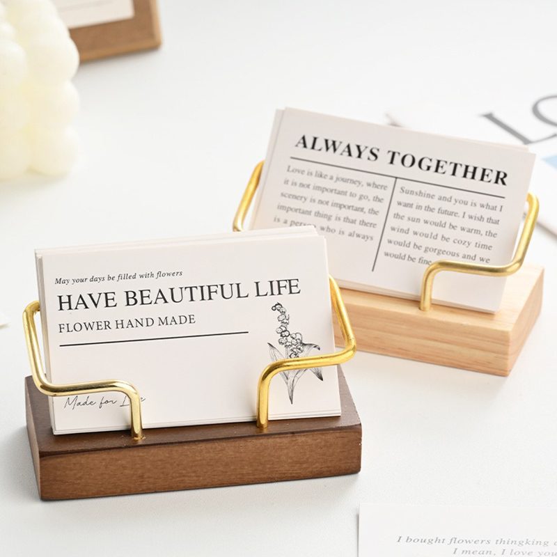 Porta Biglietti da Visita in L - Desk Name Plate recensione e prezzo