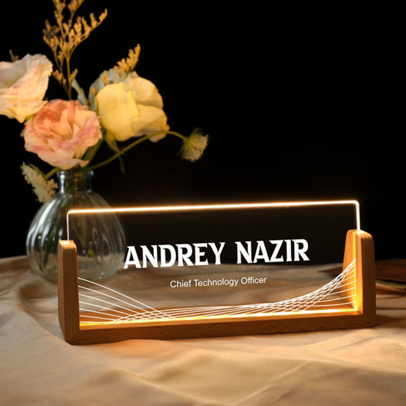 Targhetta da scrivania in acri - Desk Name Plate recensione e prezzo