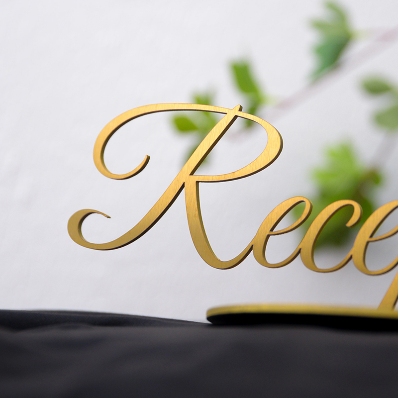 Logo con scritte 3D da tavolo  - Desk Name Plate recensione e prezzo
