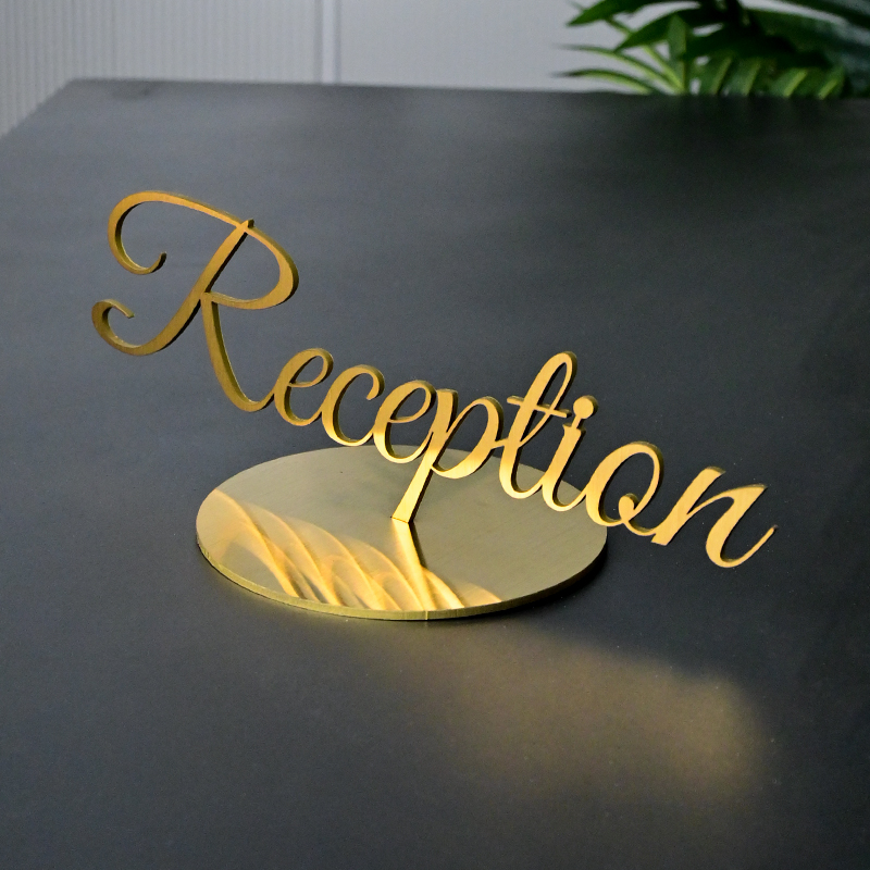 Logo con scritte 3D da tavolo  - Desk Name Plate recensione e prezzo